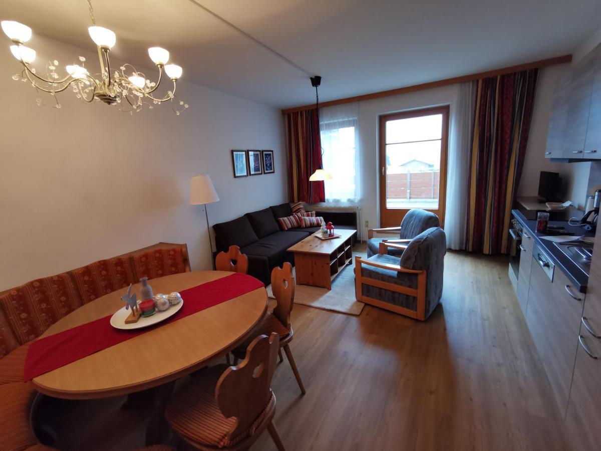 Appartementen Haus Bergblick Gosau Exterior foto